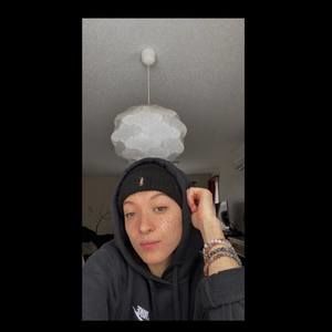 Meet your Posher, Claudia